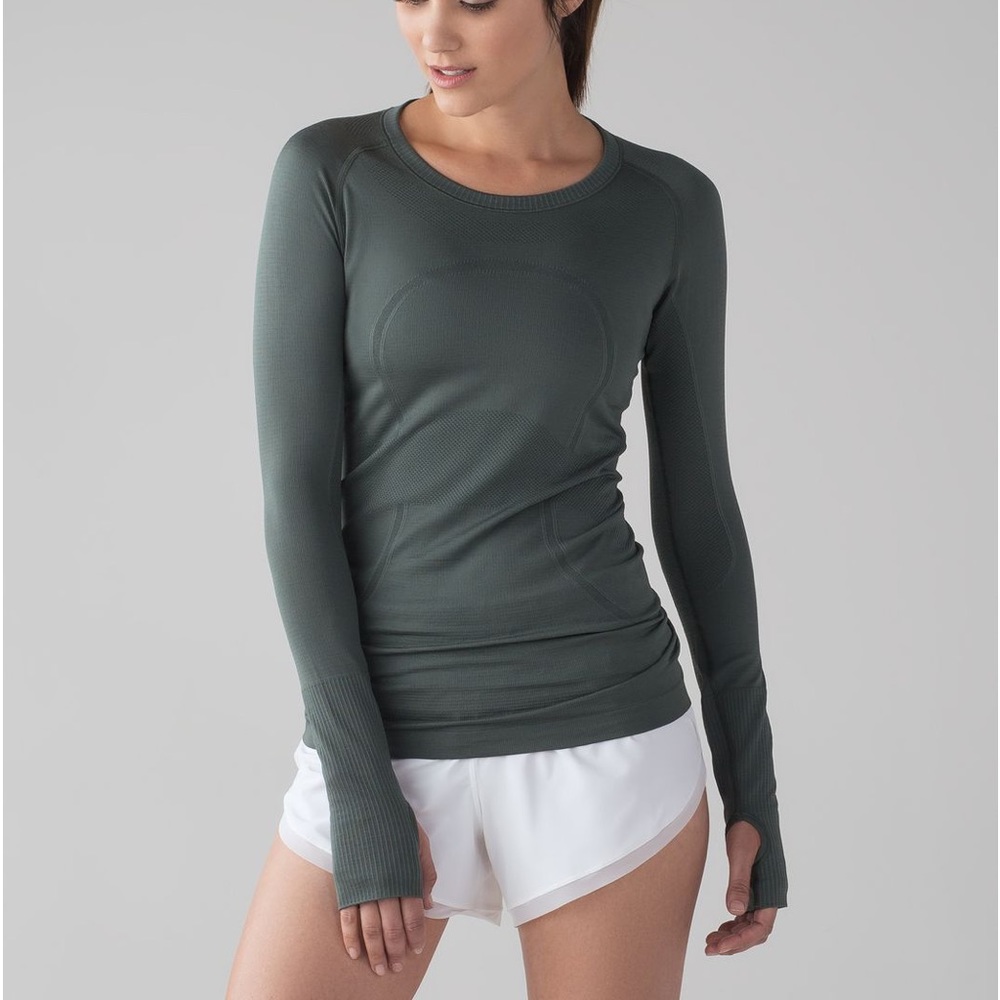 Lululemon Swiftly Tech Long Sleeve Crew / excellent condition sz 6 forest green